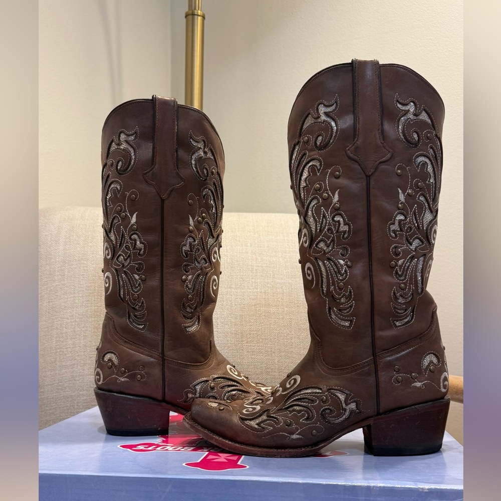 Brown Embroidered Cowboy Boots